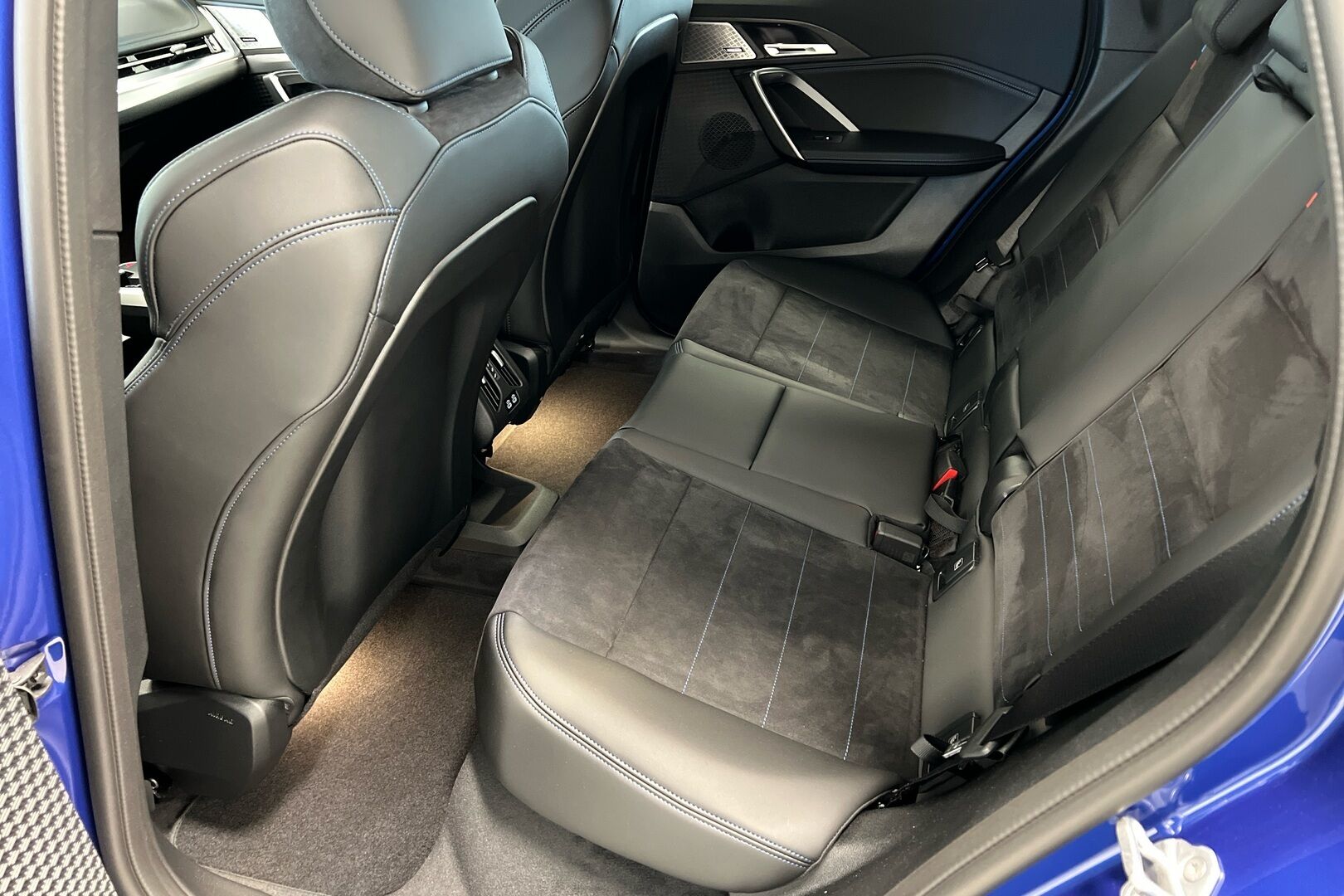 BMW X1 iso kuva 8