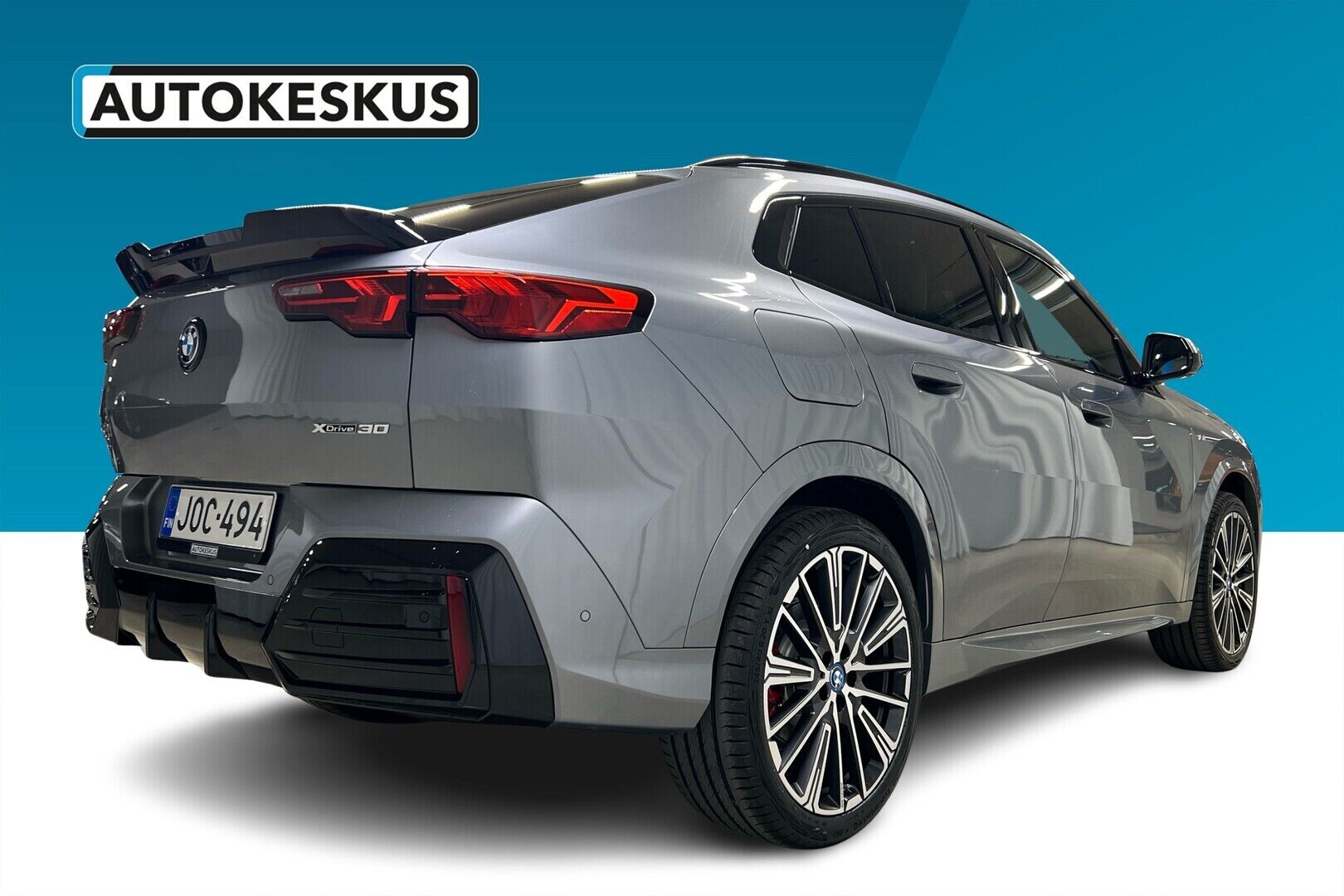 BMW iX2 iso kuva 1