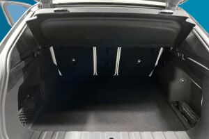 BMW iX2 esikatselu 9