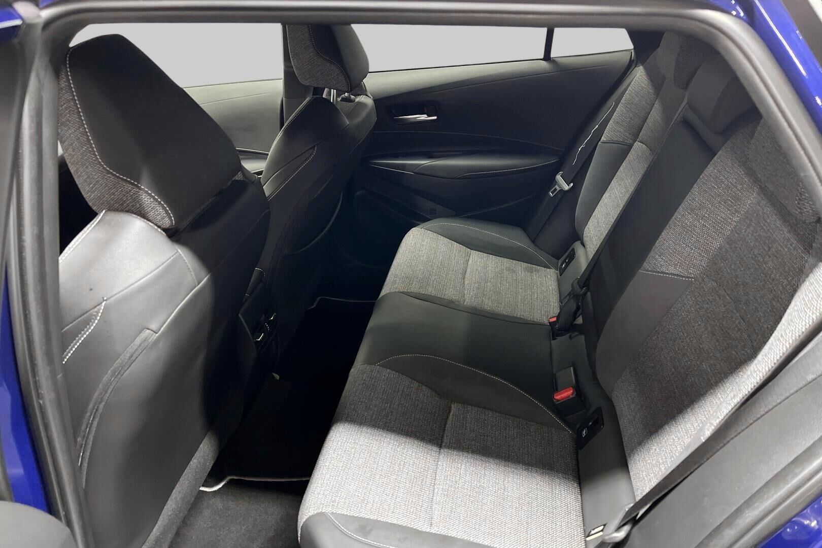Toyota Corolla iso kuva 9