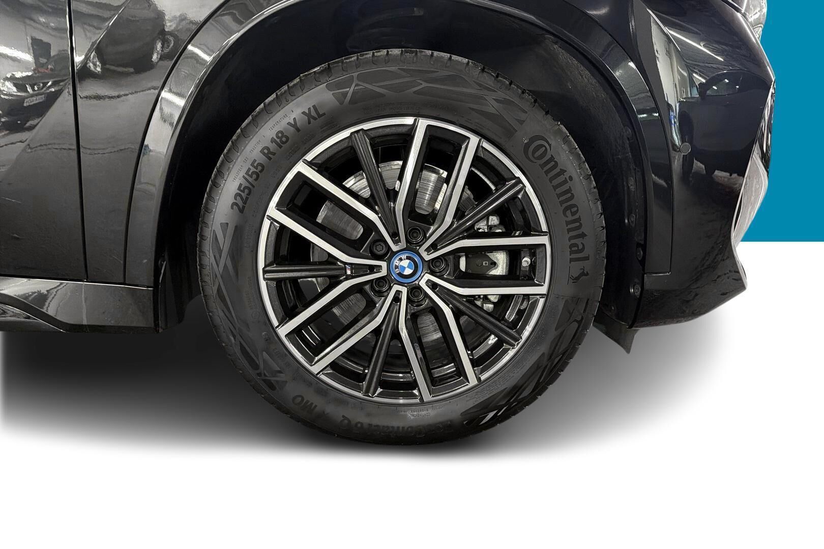 BMW X1 iso kuva 12