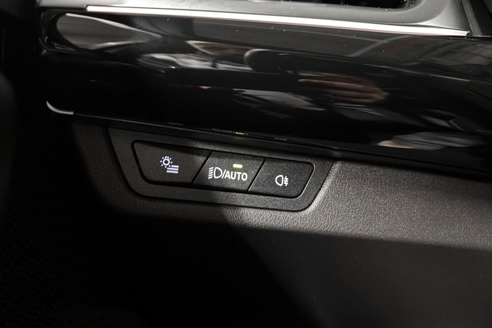 BMW X1 iso kuva 19