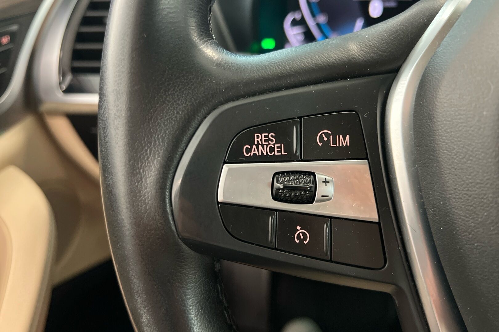 BMW X3 iso kuva 15