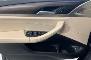 BMW X3 esikatselu 18