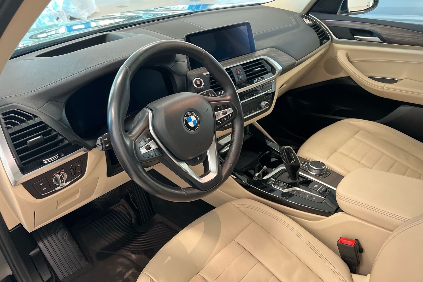 BMW X3 iso kuva 7