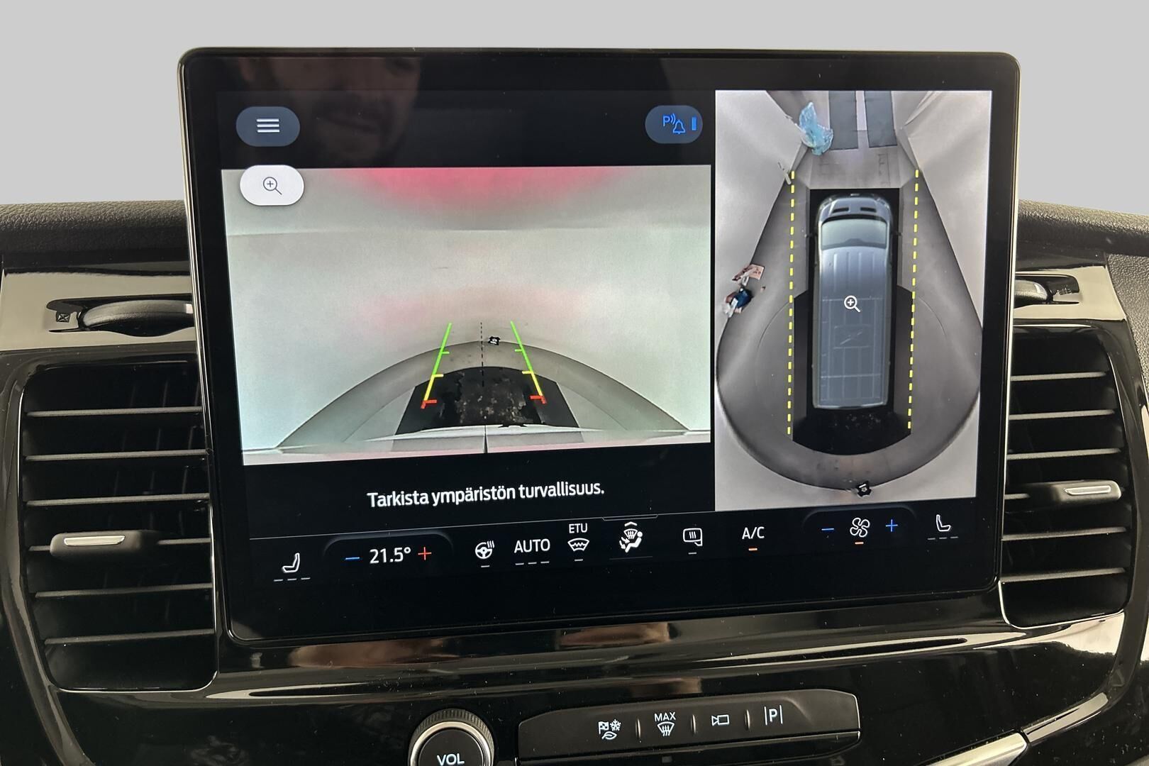 Ford Transit iso kuva 19