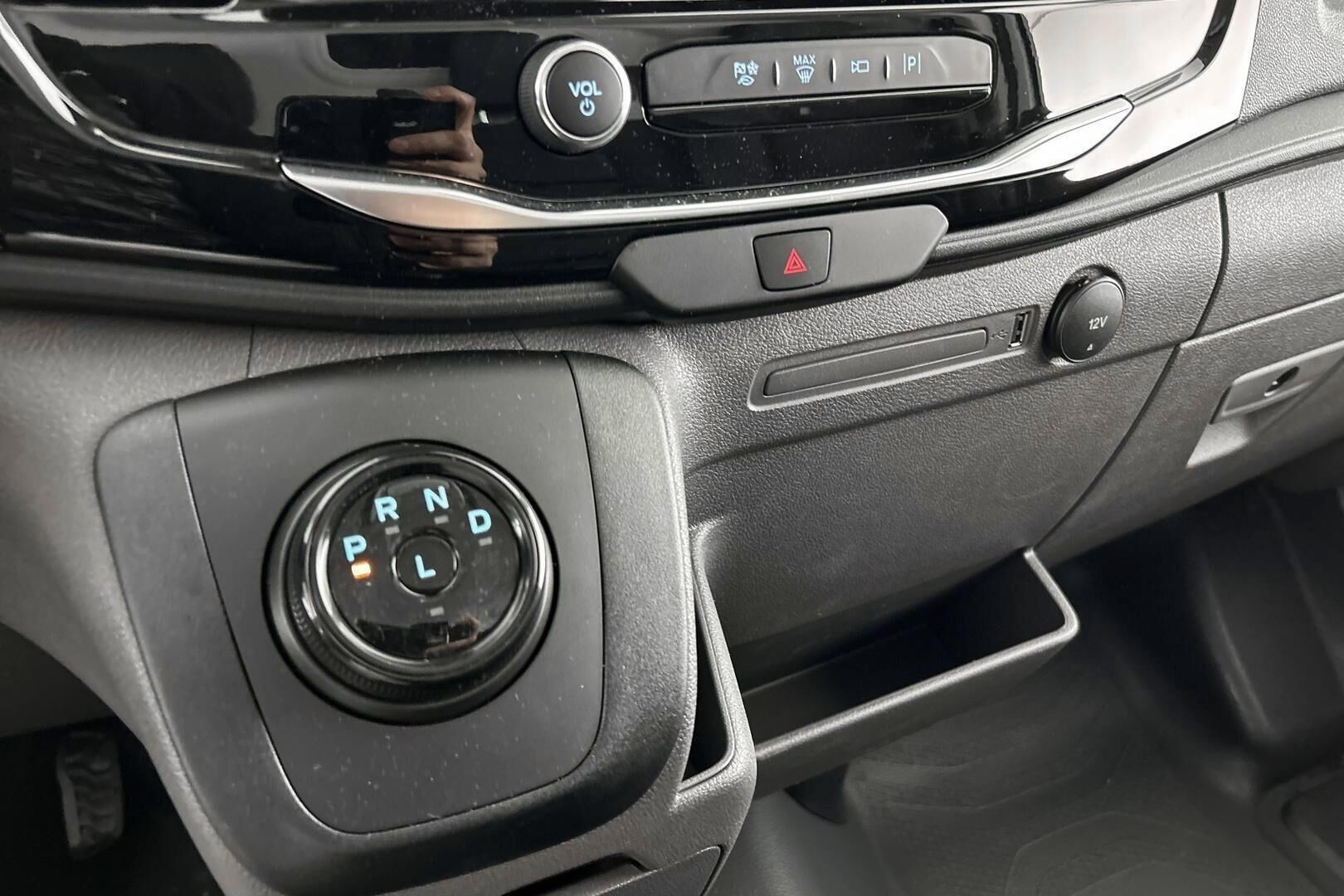 Ford Transit iso kuva 22