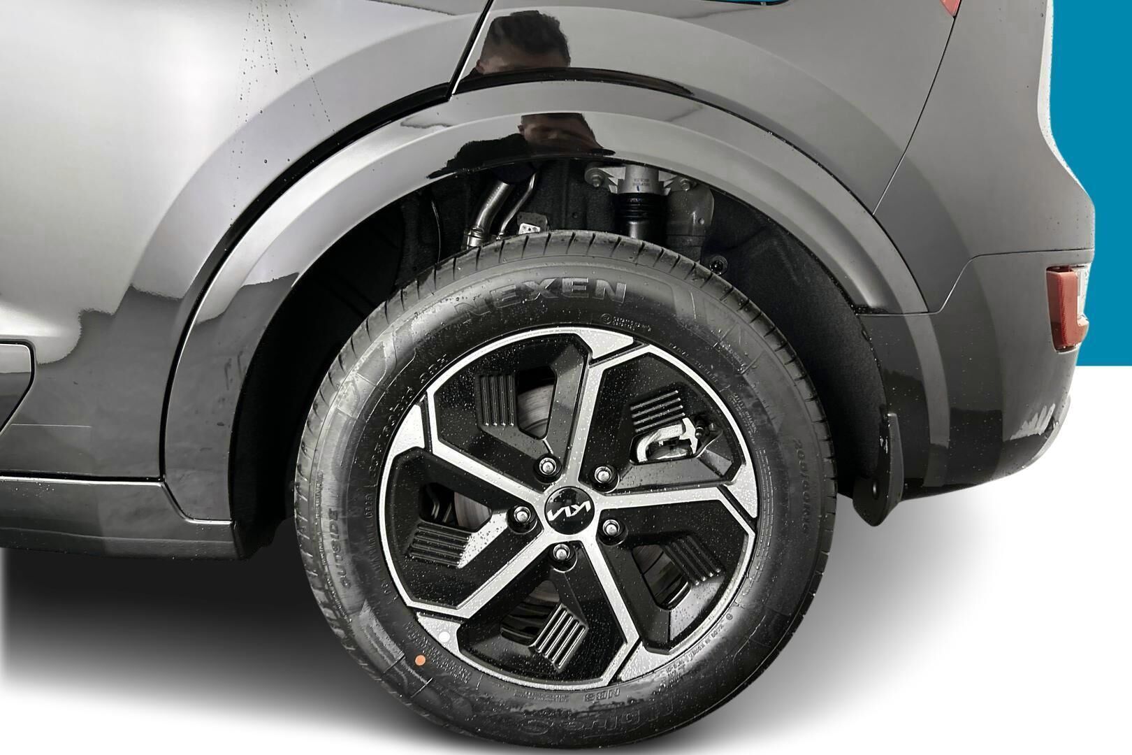 Kia Niro iso kuva 11