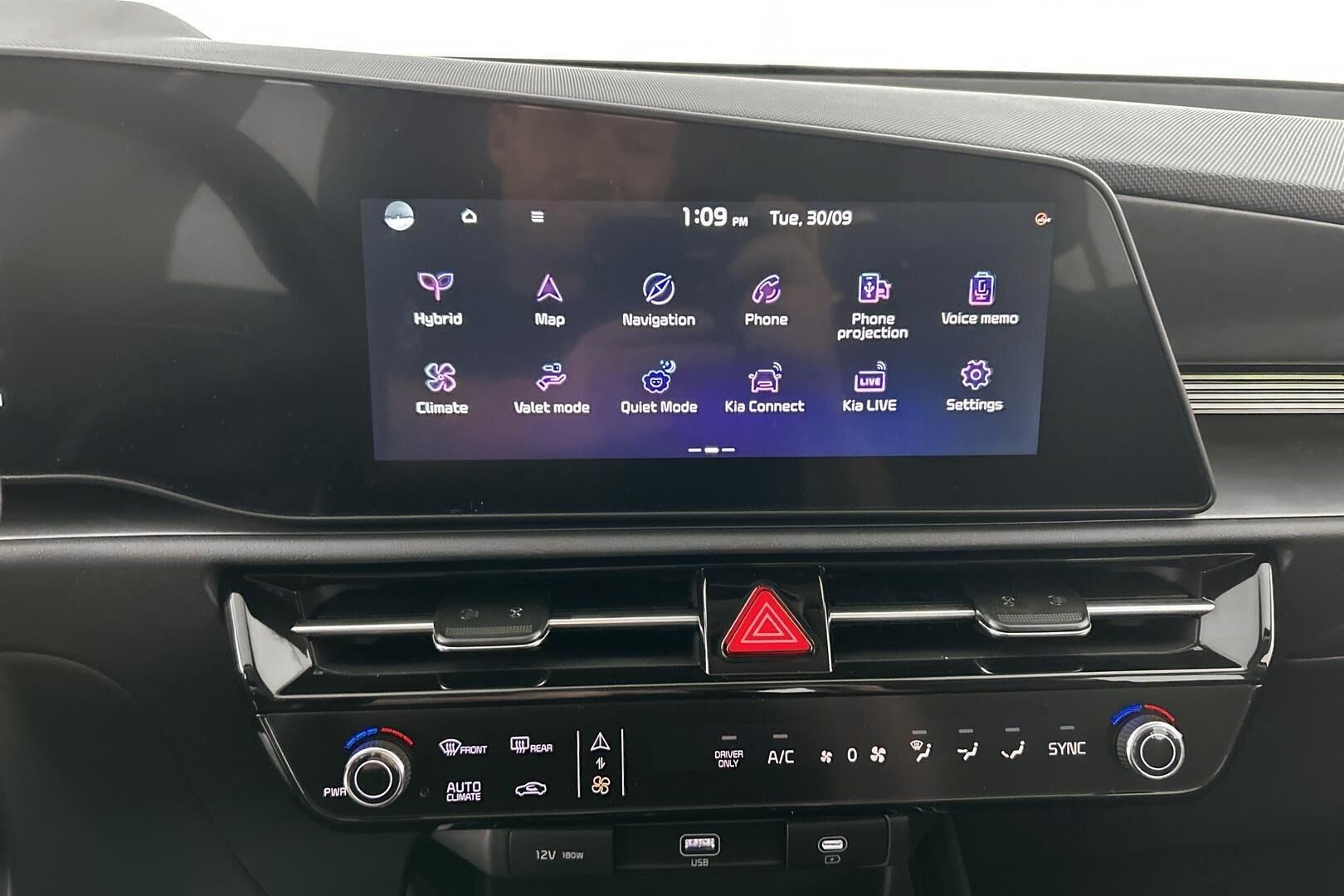 Kia Niro iso kuva 16