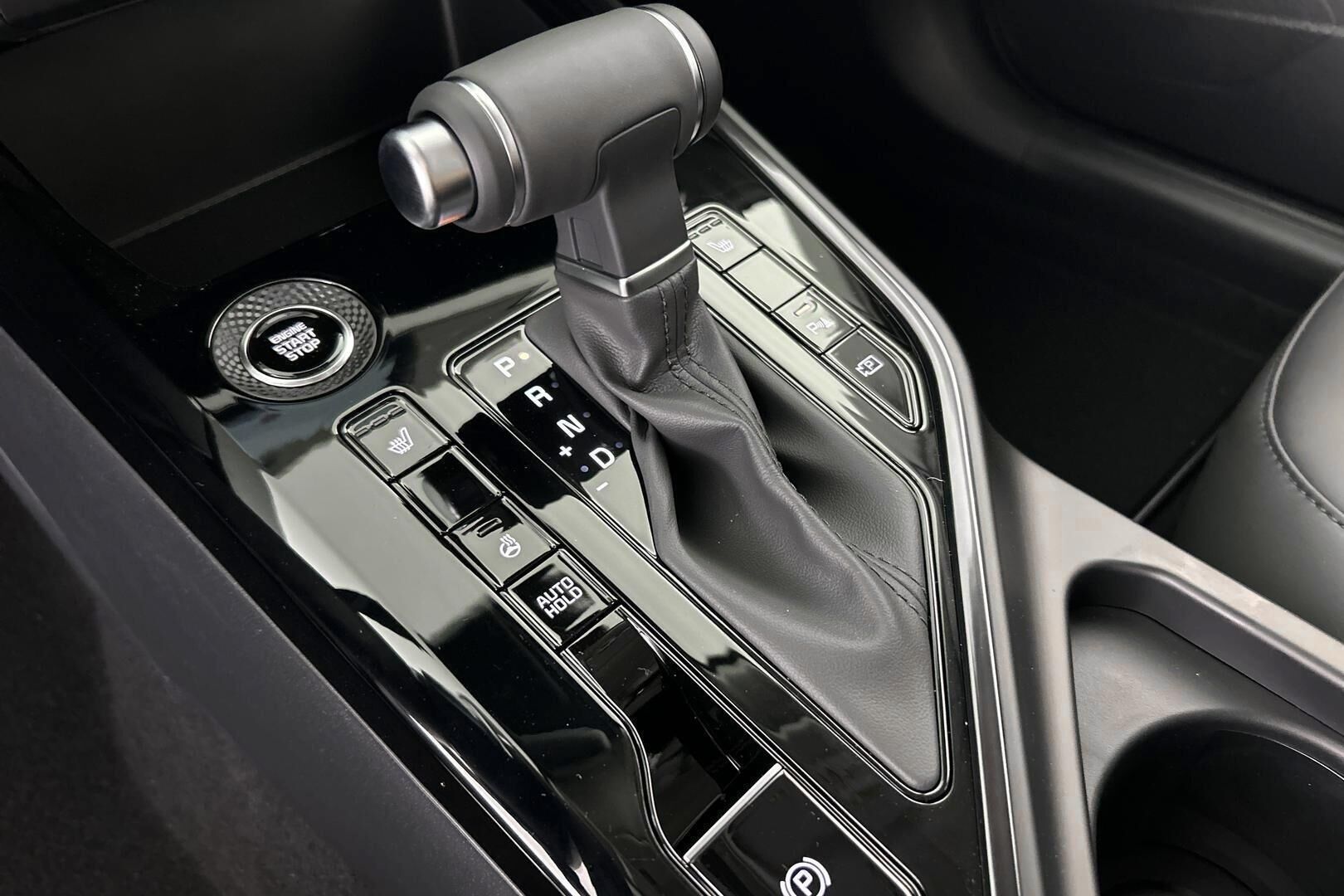Kia Niro iso kuva 21