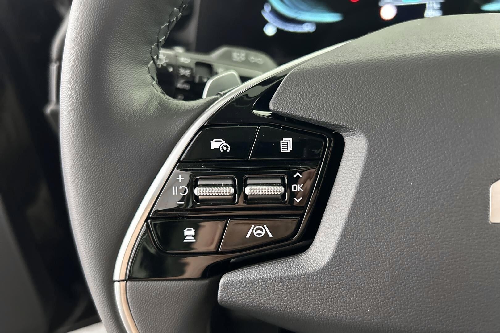 Kia Niro iso kuva 22