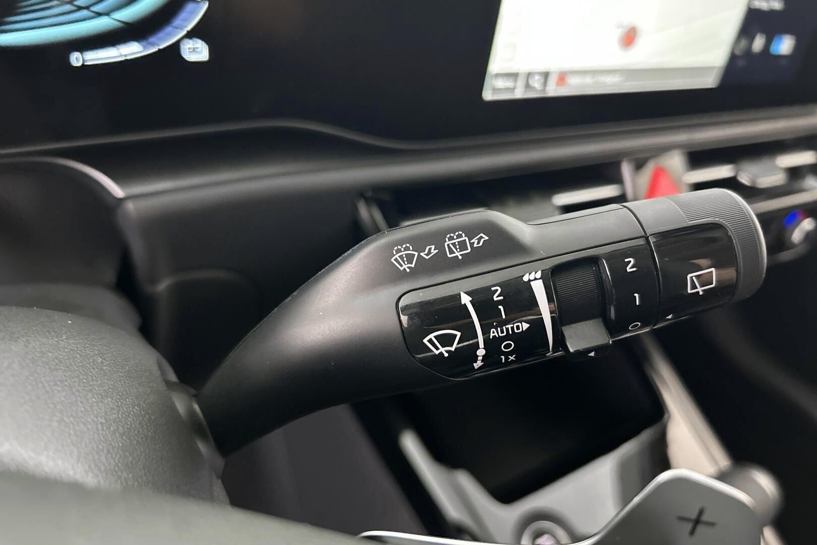Kia Niro iso kuva 31