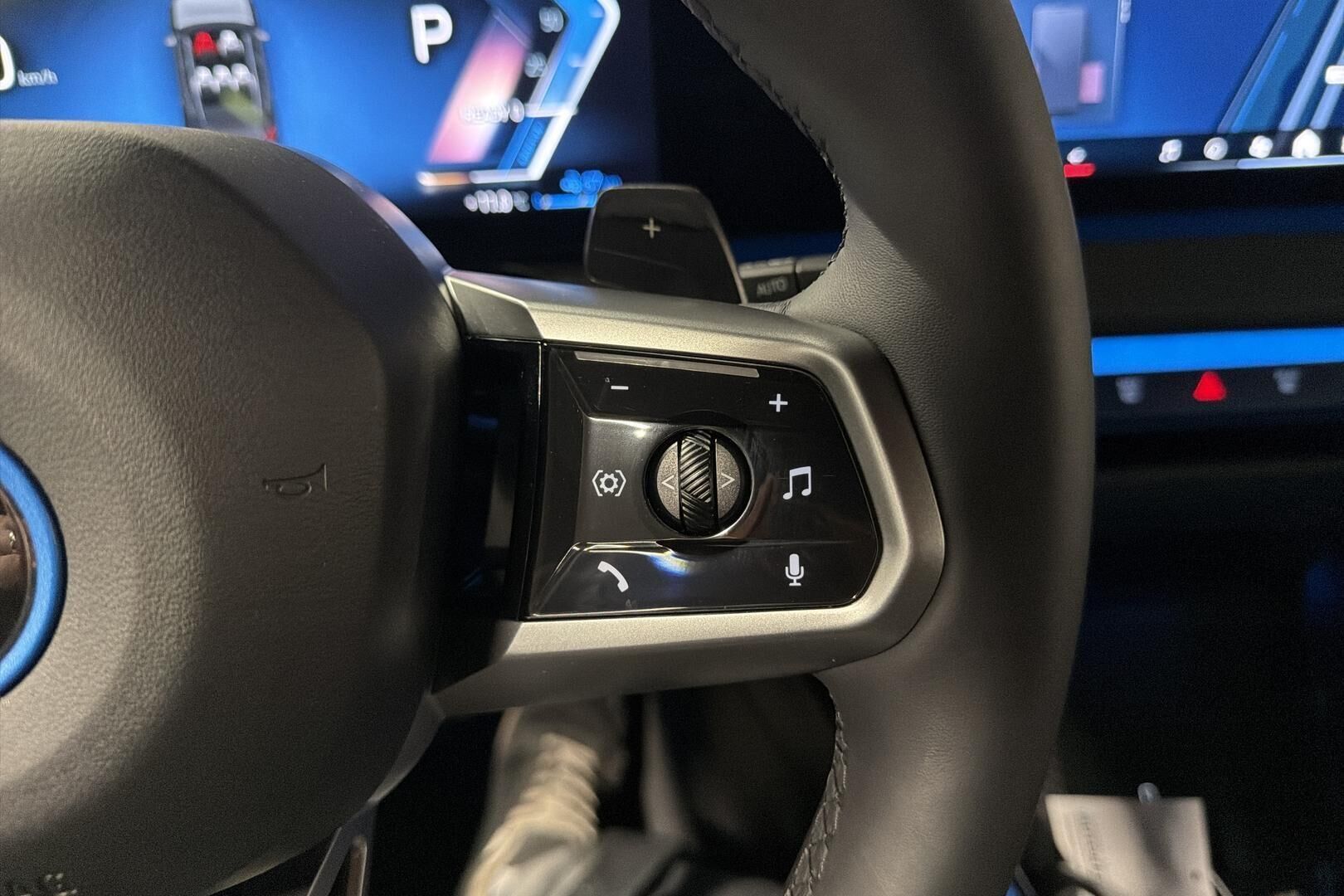 BMW X3 iso kuva 17