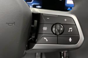 BMW iX2 esikatselu 15