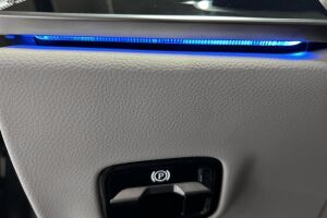 Mercedes-Benz E esikatselu 20