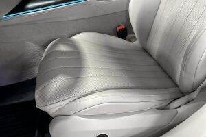 Mercedes-Benz E esikatselu 23