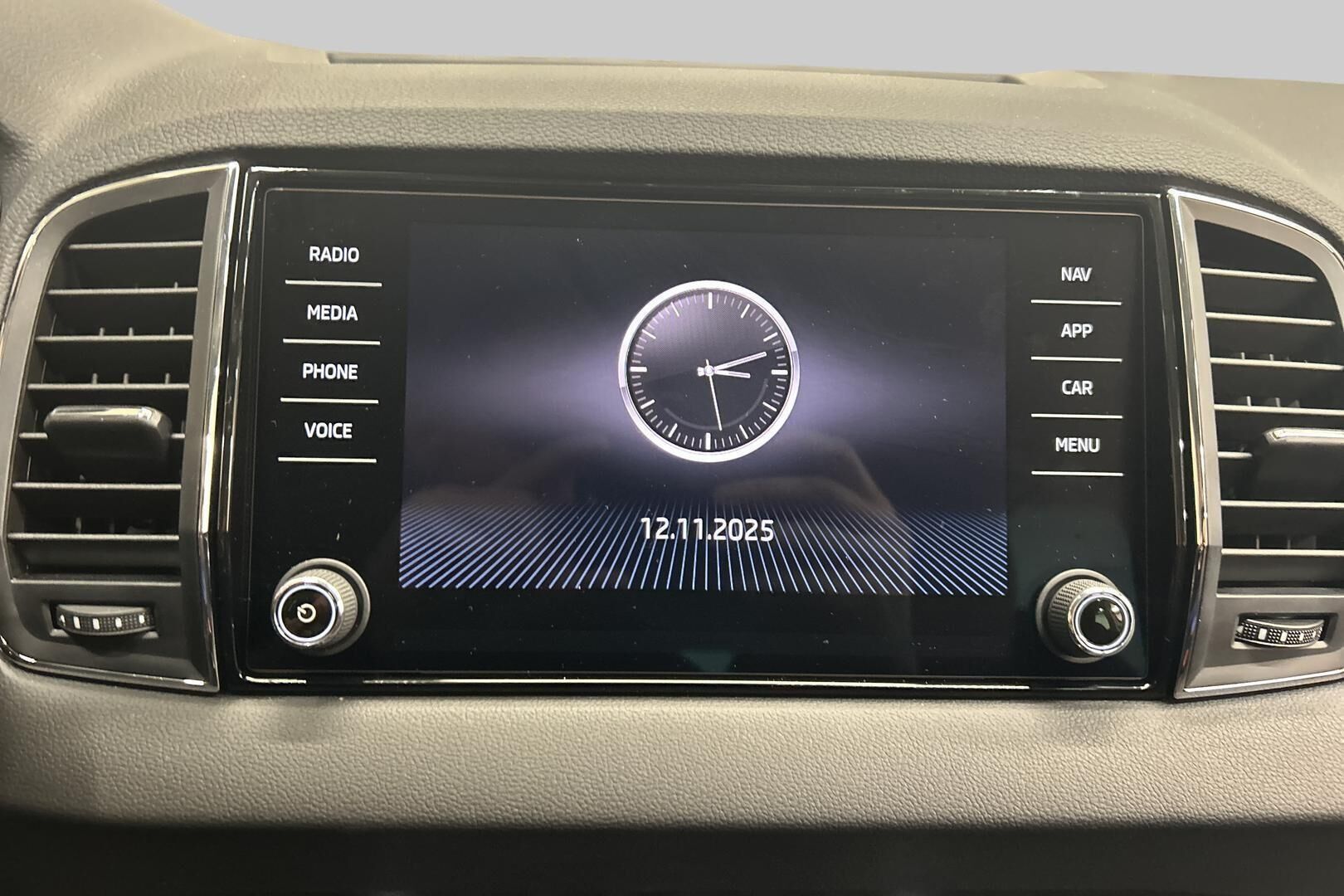 Skoda Karoq iso kuva 18