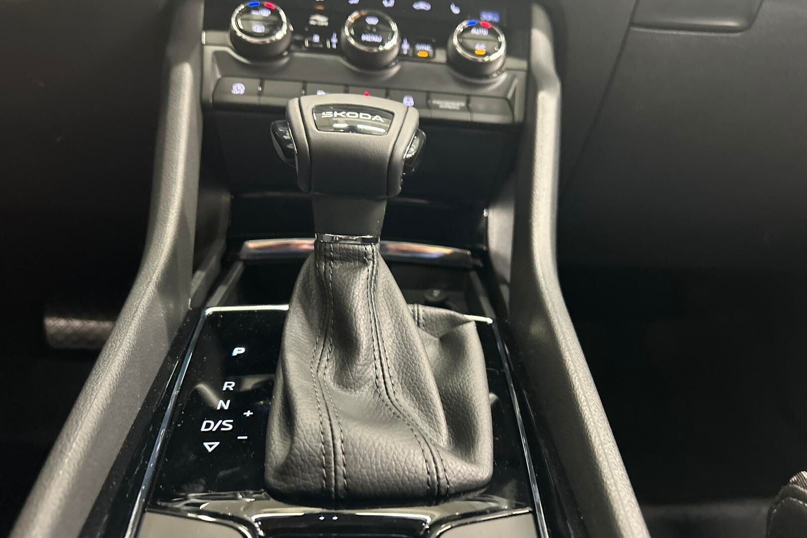 Skoda Karoq iso kuva 21