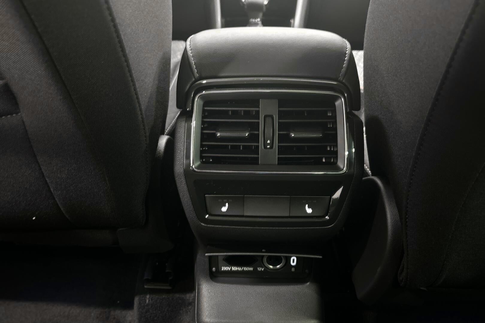 Skoda Karoq iso kuva 25