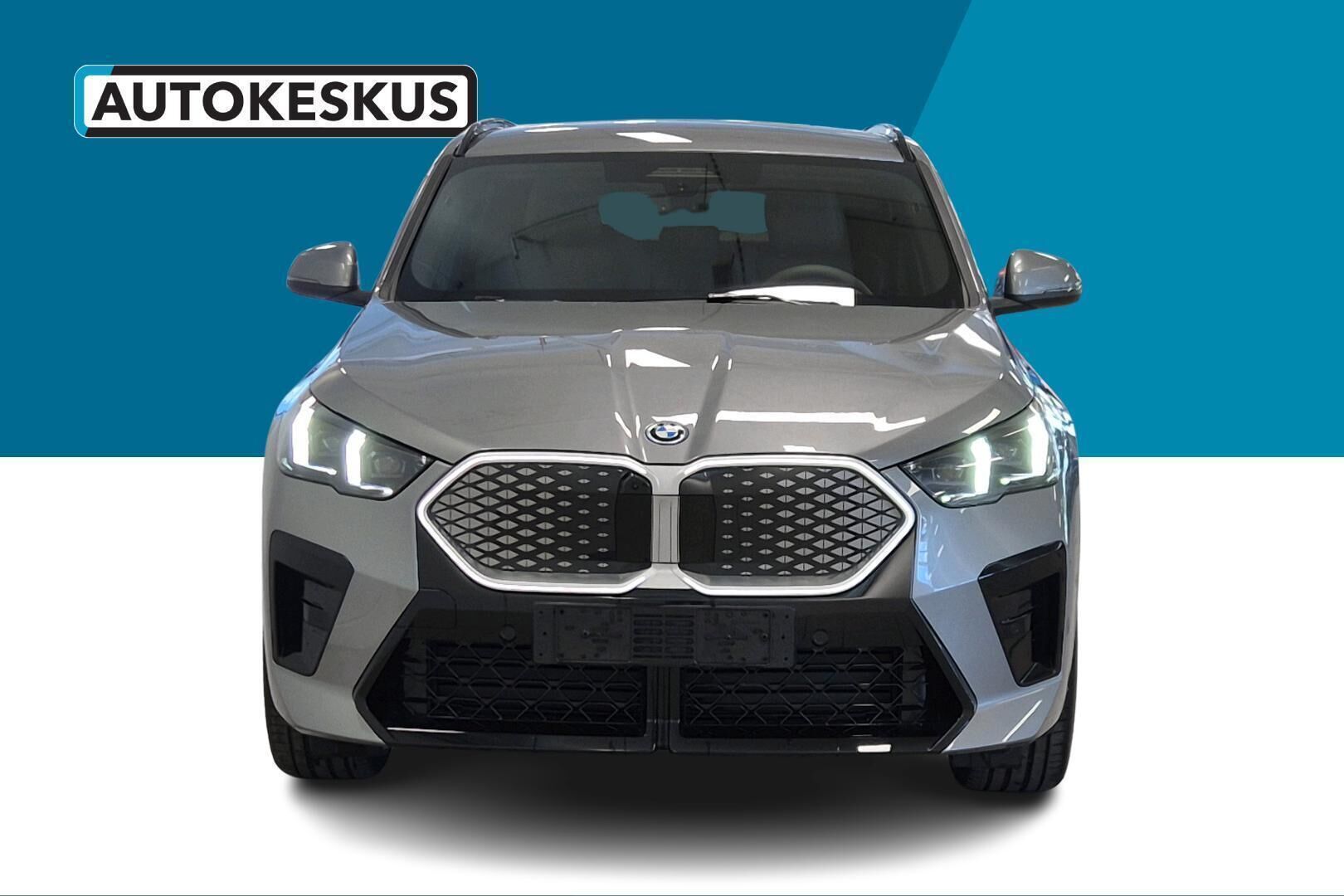 BMW iX2 iso kuva 1
