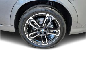 BMW iX2 esikatselu 12
