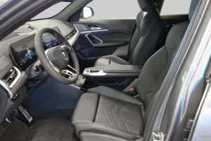 BMW iX2 esikatselu 8