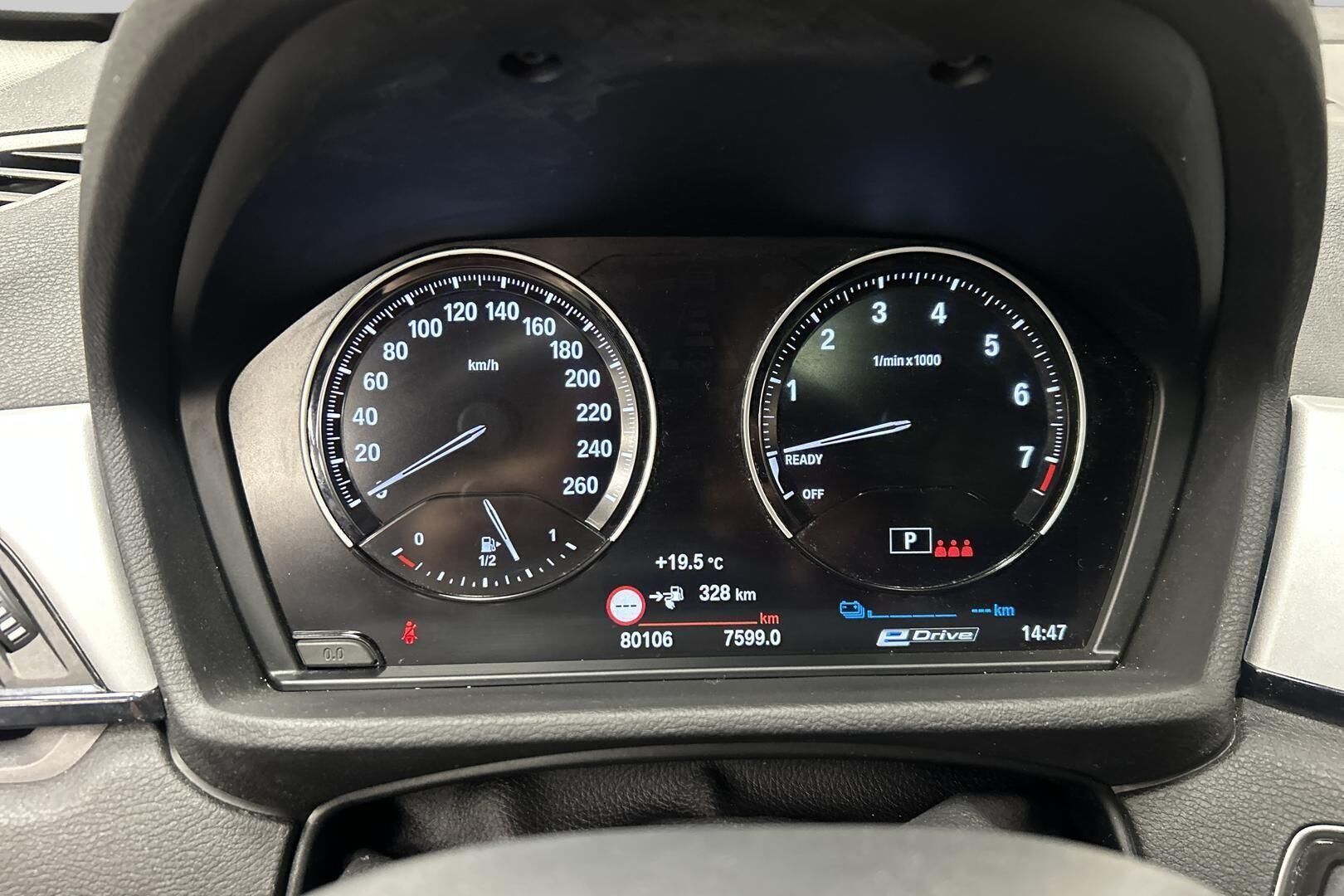 BMW X1 iso kuva 14