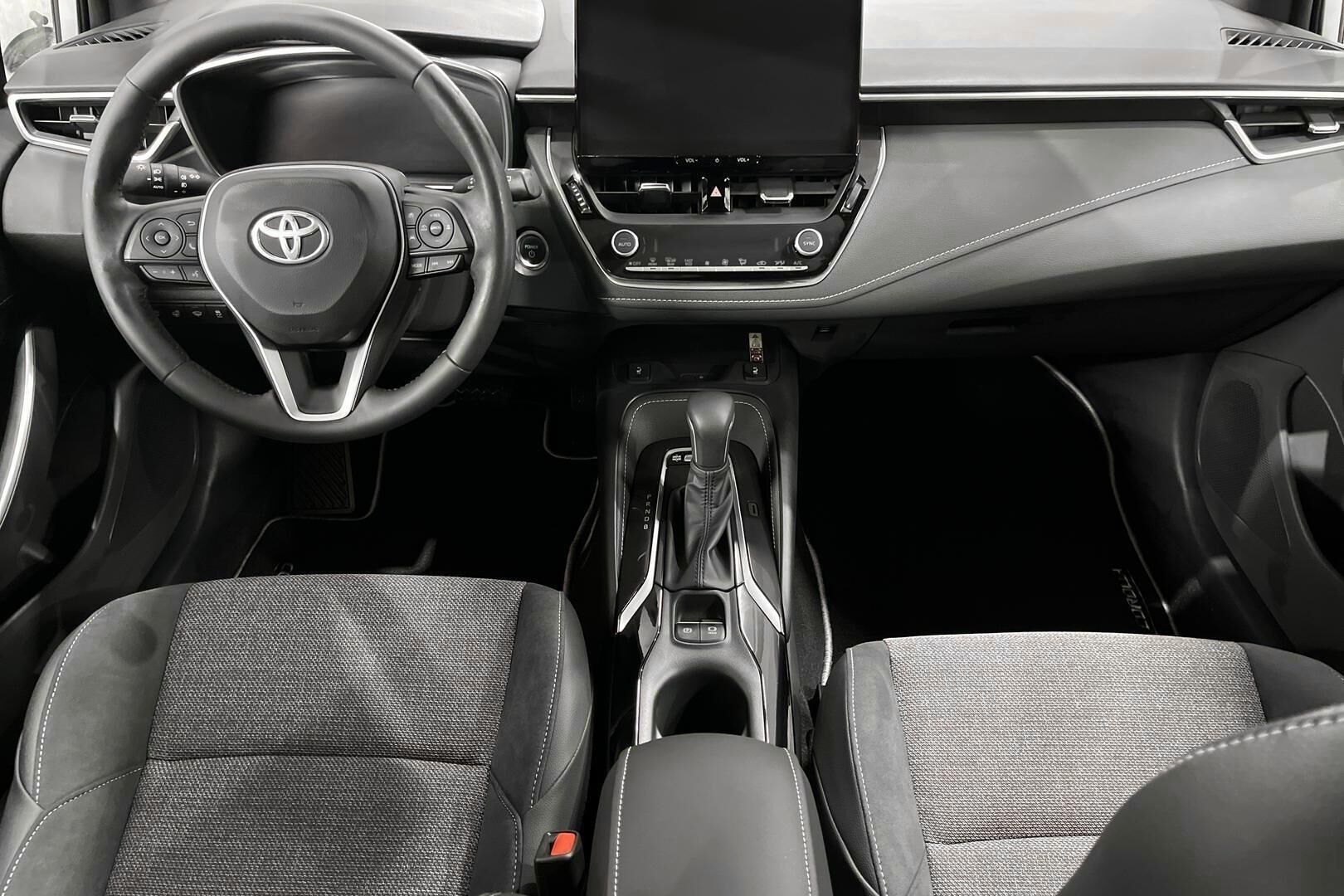 Toyota Corolla iso kuva 10