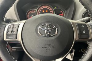 TOYOTA YARIS esikatselu 18