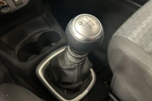 TOYOTA YARIS esikatselu 21