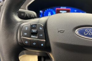 FORD KUGA esikatselu 18