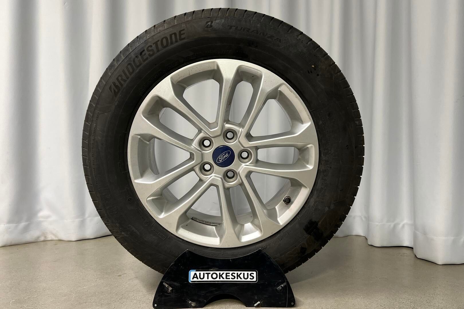 FORD KUGA iso kuva 19