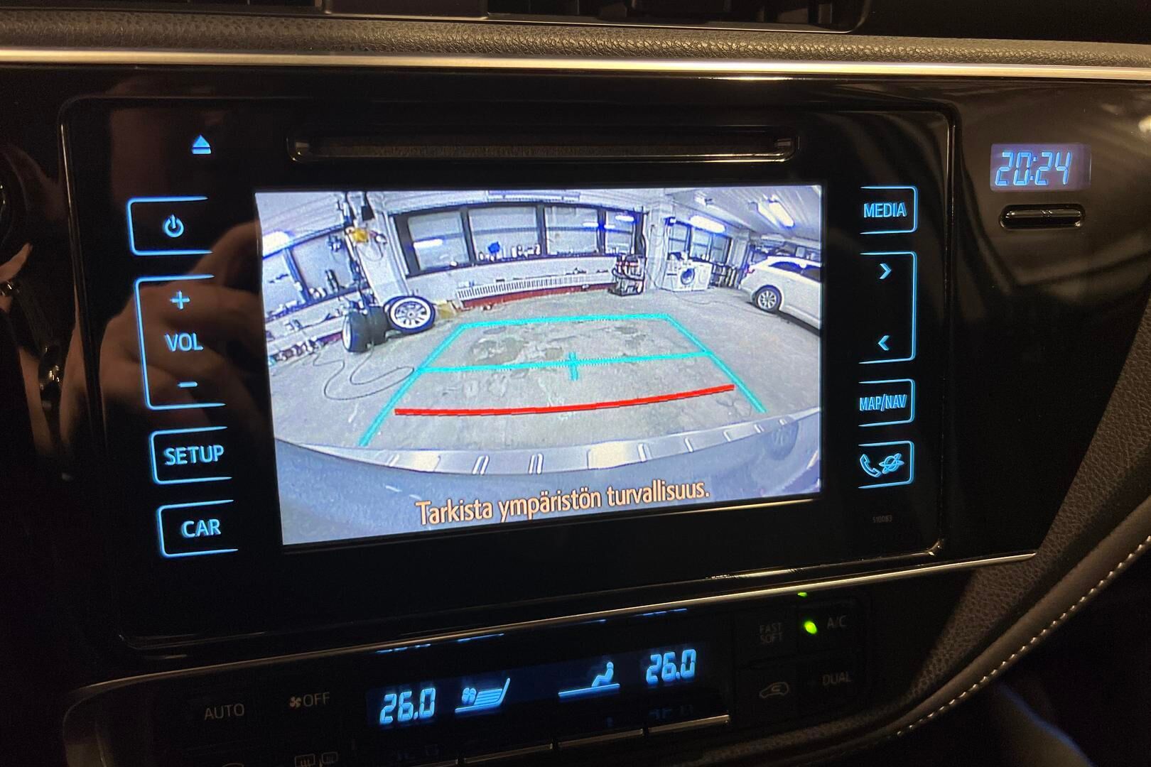 TOYOTA AURIS iso kuva 19