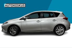 TOYOTA AURIS esikatselu 8