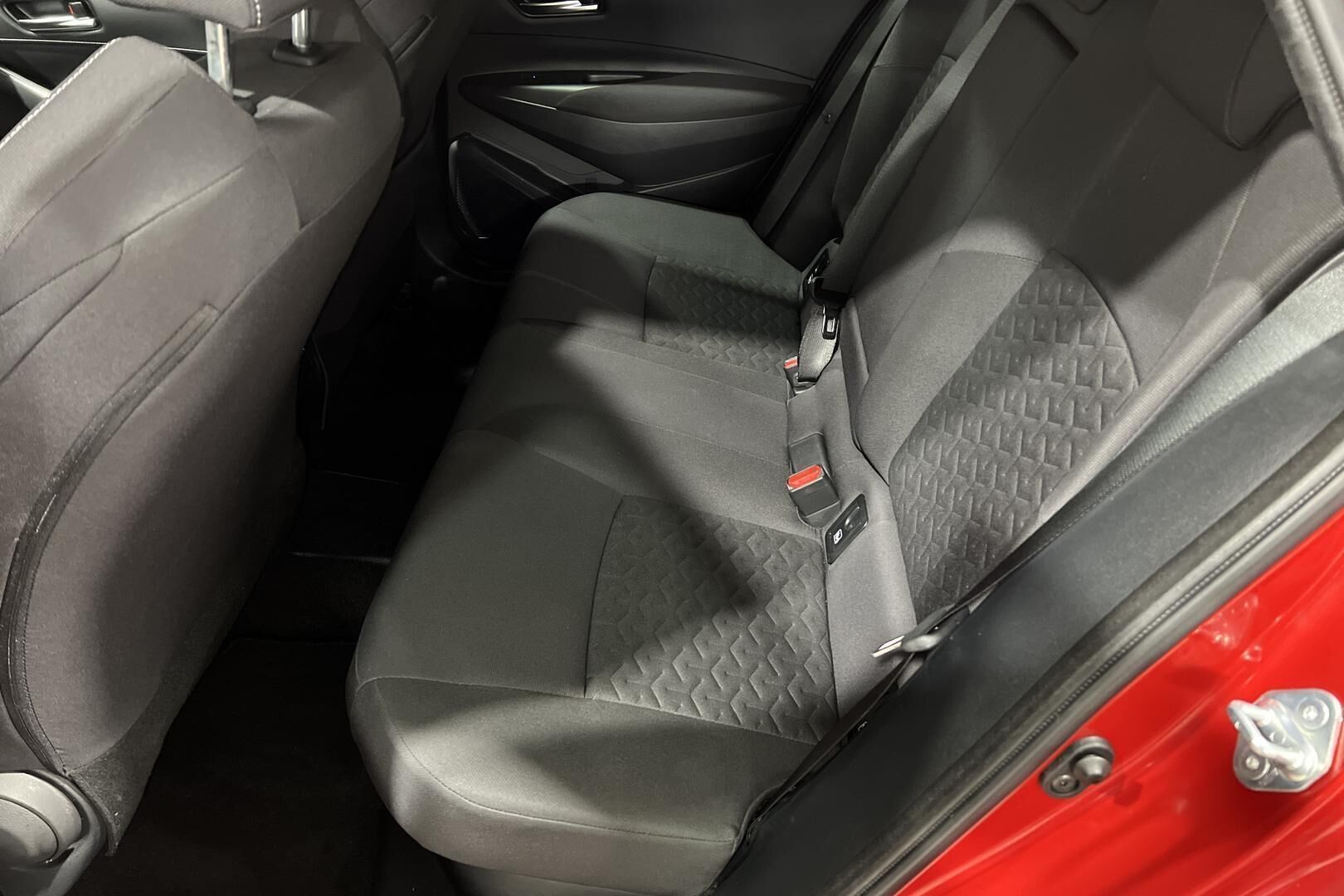 TOYOTA COROLLA iso kuva 10