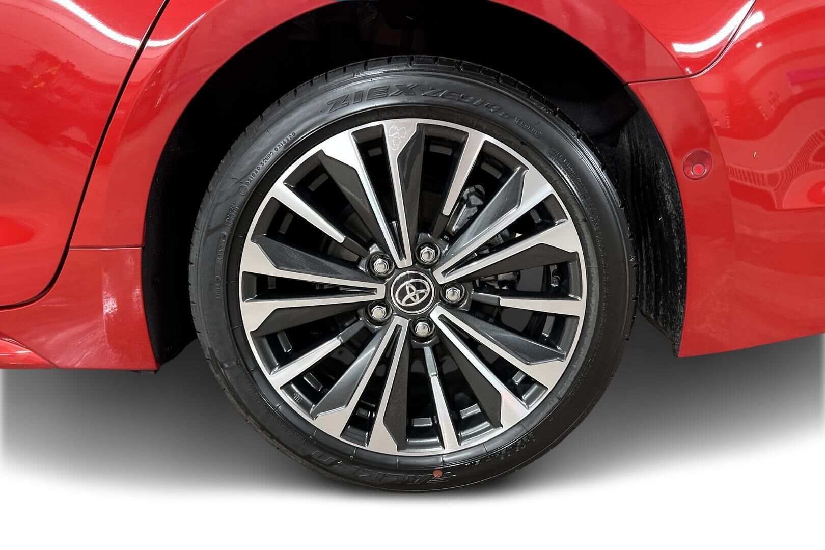 TOYOTA COROLLA iso kuva 13