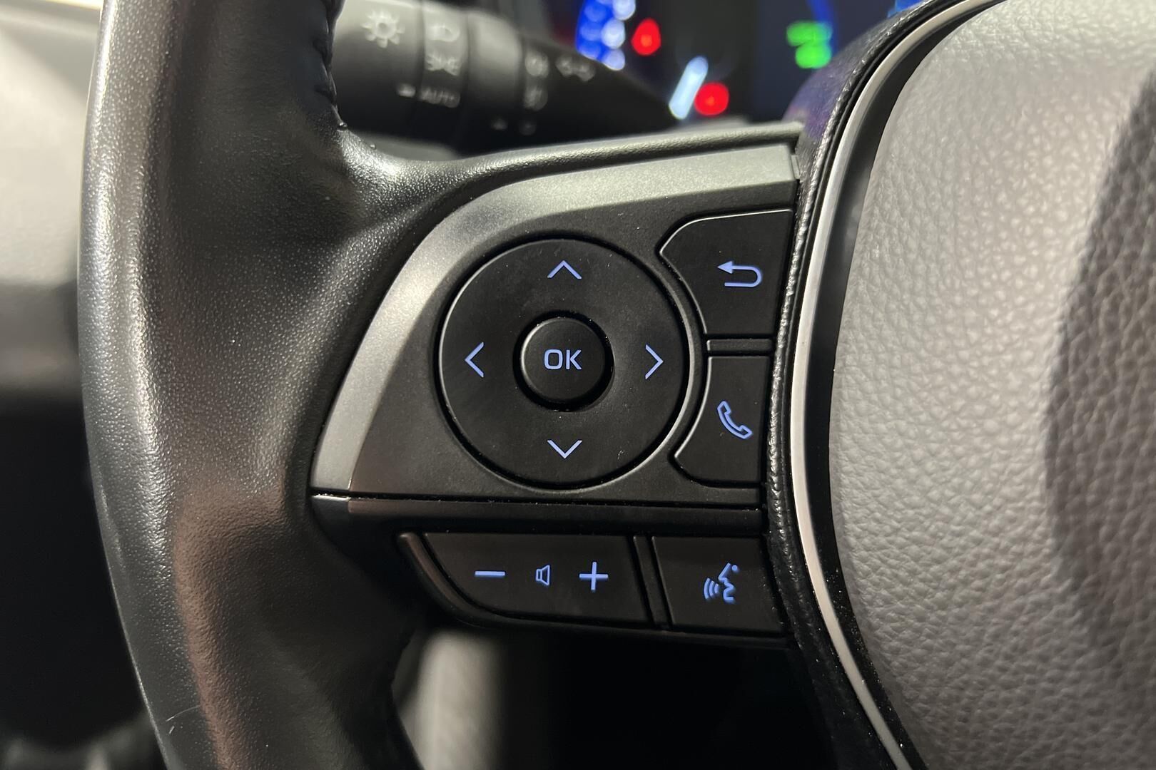 TOYOTA COROLLA iso kuva 16