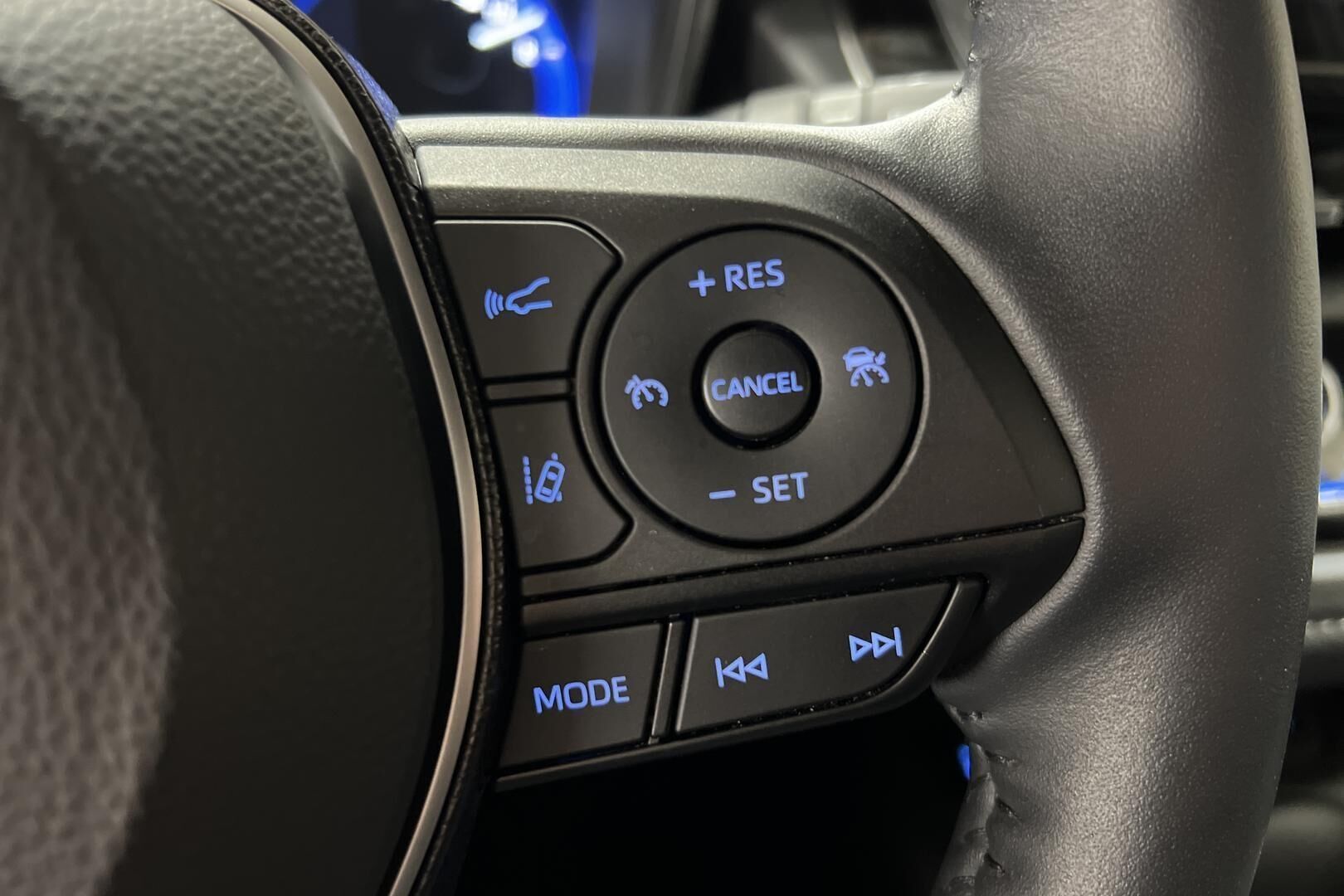 TOYOTA COROLLA iso kuva 17