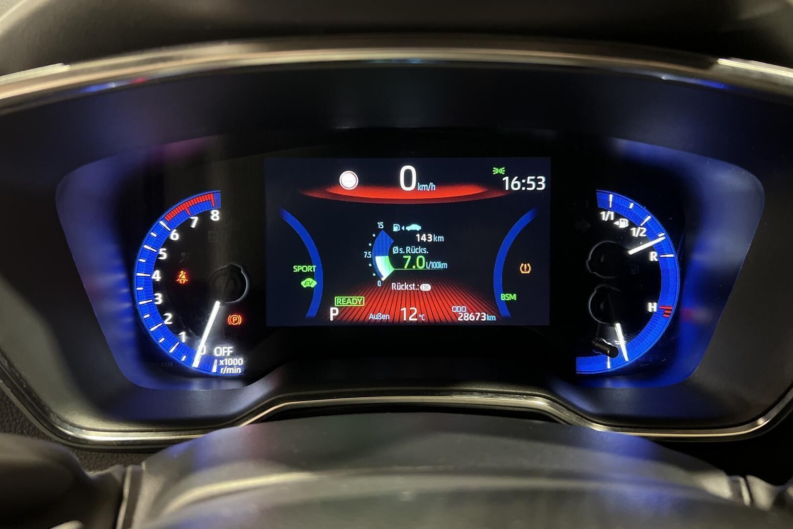 TOYOTA COROLLA iso kuva 18