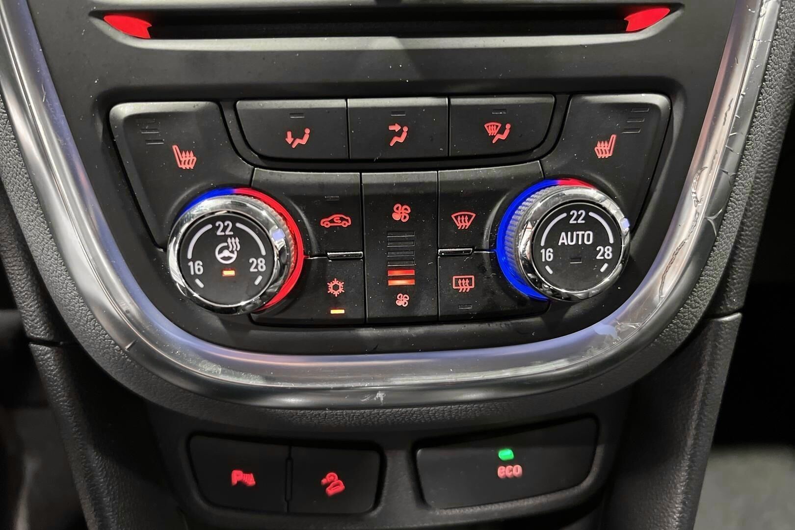 OPEL MOKKA iso kuva 13