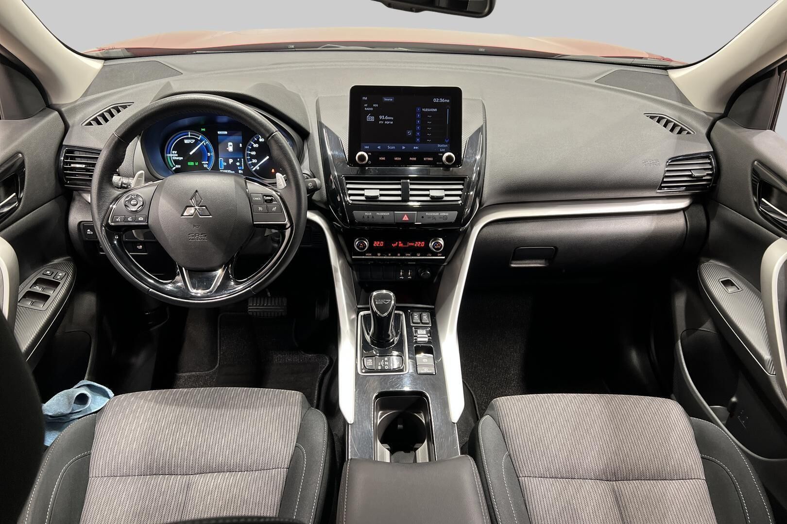 MITSUBISHI ECLIPSE CROSS iso kuva 6