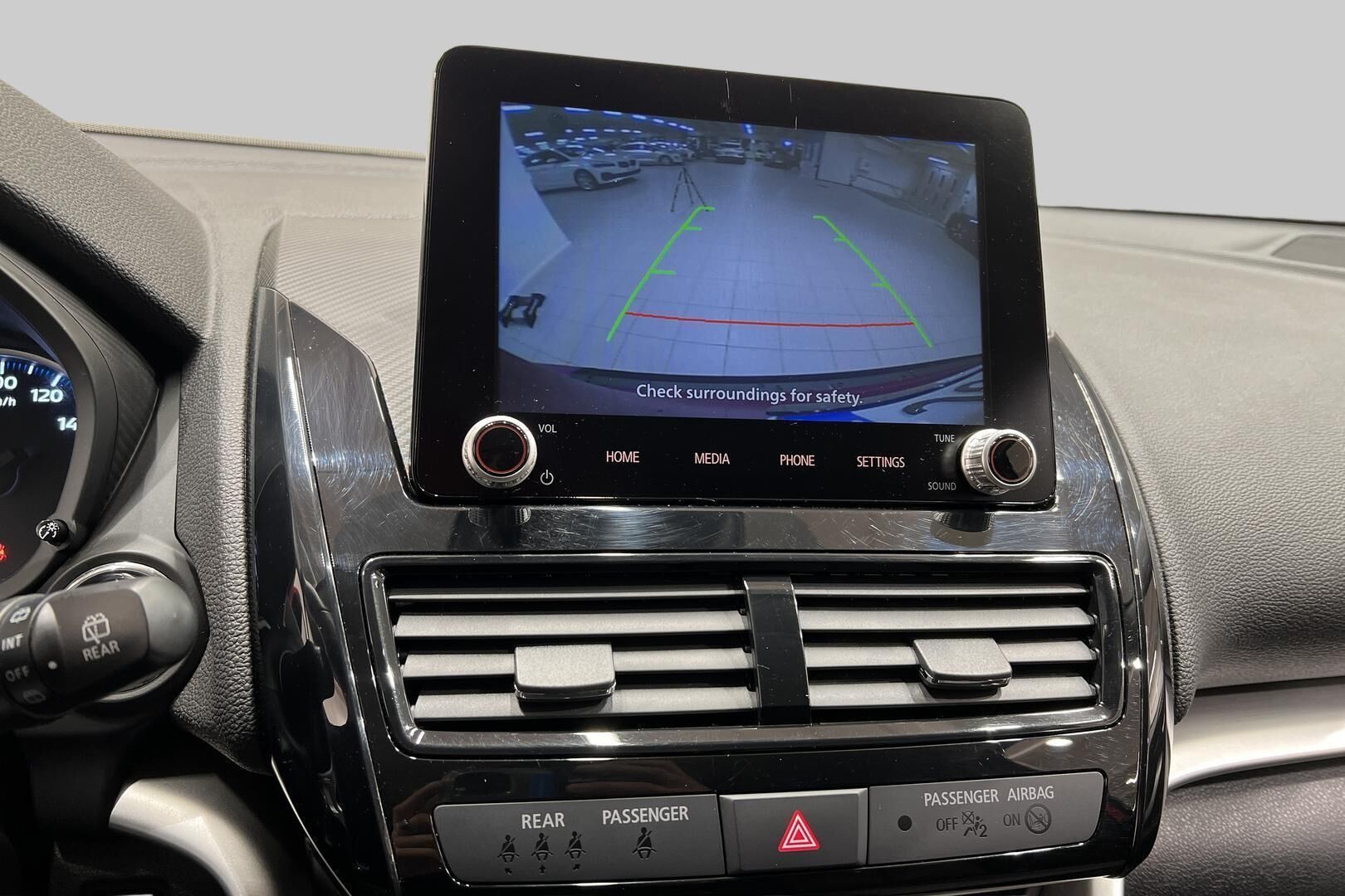 MITSUBISHI ECLIPSE CROSS iso kuva 10