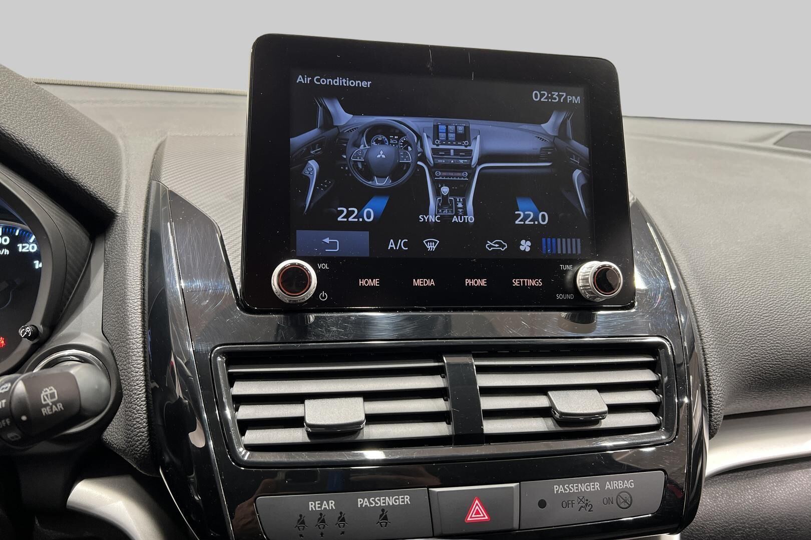 MITSUBISHI ECLIPSE CROSS iso kuva 11