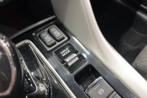 MITSUBISHI ECLIPSE CROSS esikatselu 15