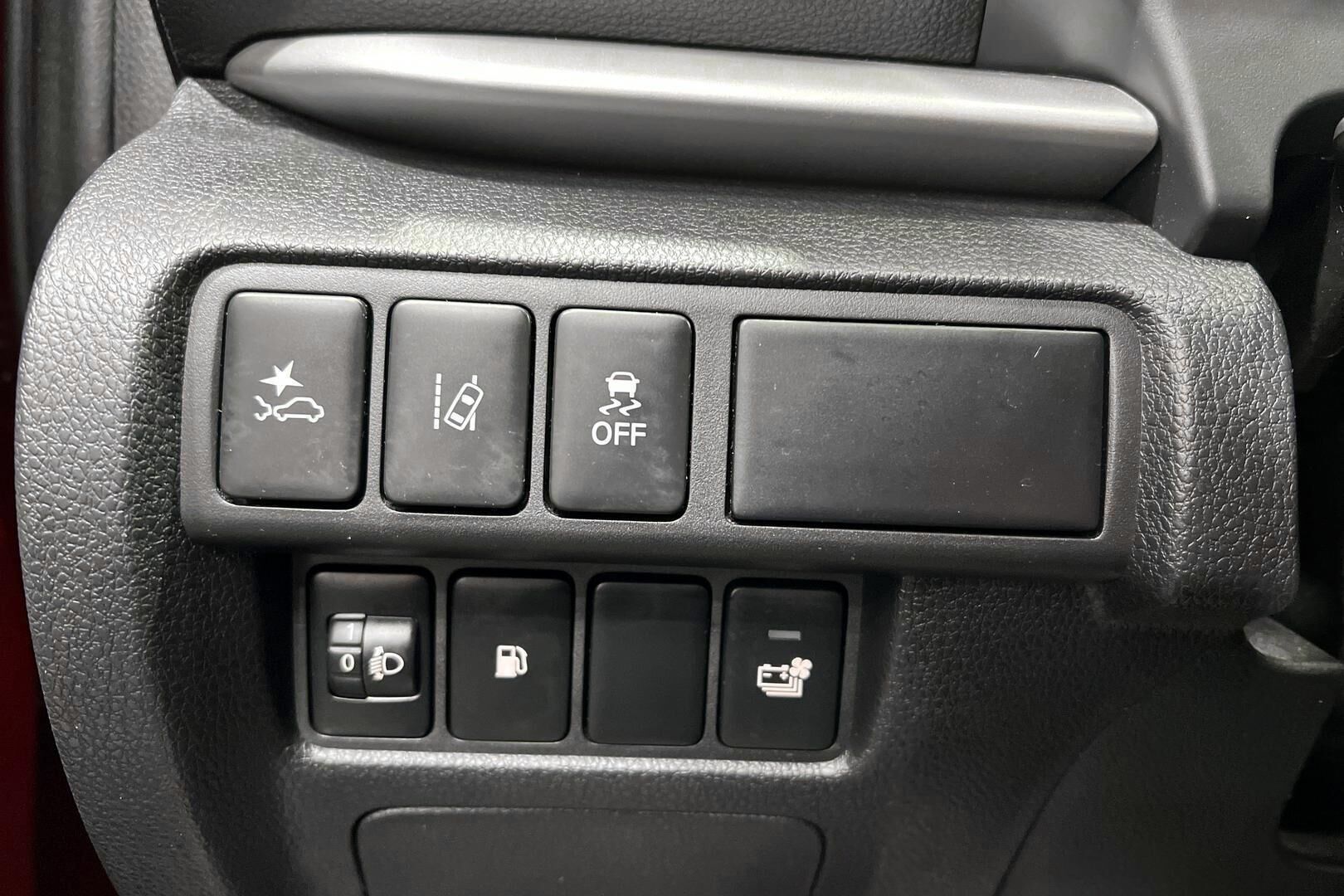 MITSUBISHI ECLIPSE CROSS iso kuva 20