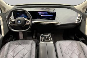 BMW IX esikatselu 11