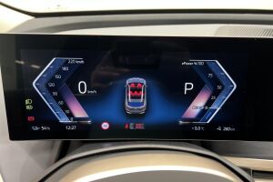 BMW IX esikatselu 14