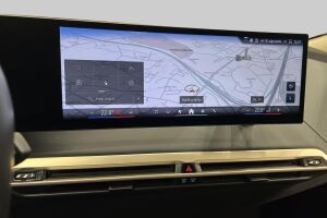 BMW IX esikatselu 16