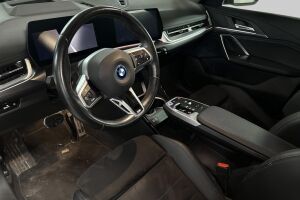 BMW IX1 esikatselu 1