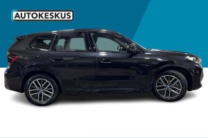 BMW IX1 esikatselu 3